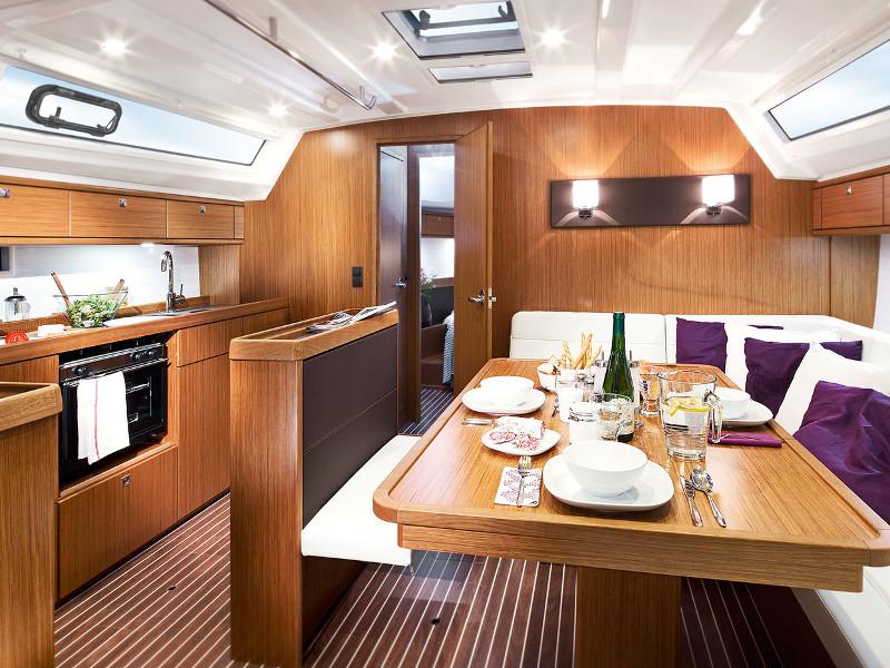 Book yachts online - sailboat - Bavaria Cruiser 46 (8) - Armstrong - rent