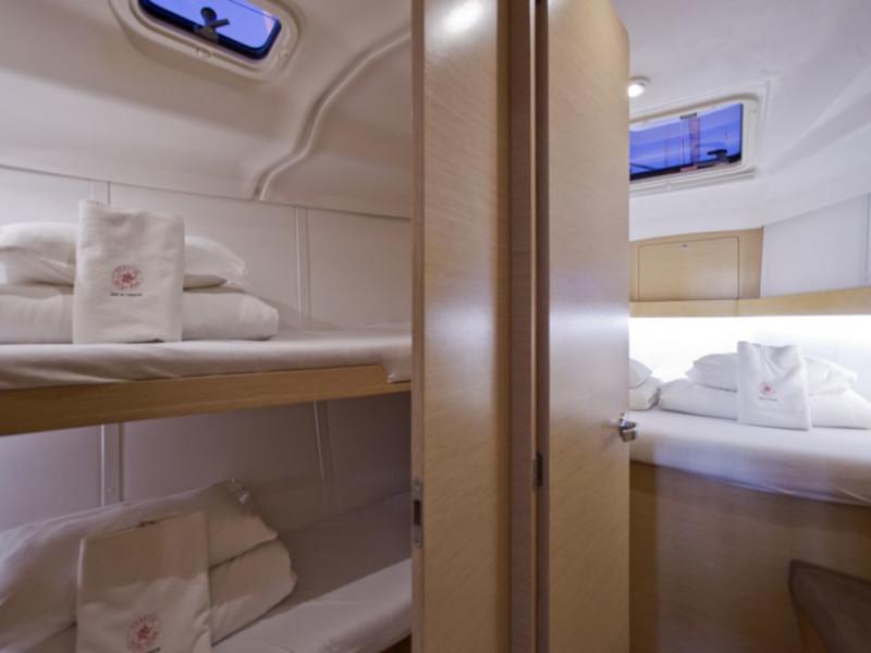 Book yachts online - sailboat - Elan Impression 45 - Caol Ila - rent