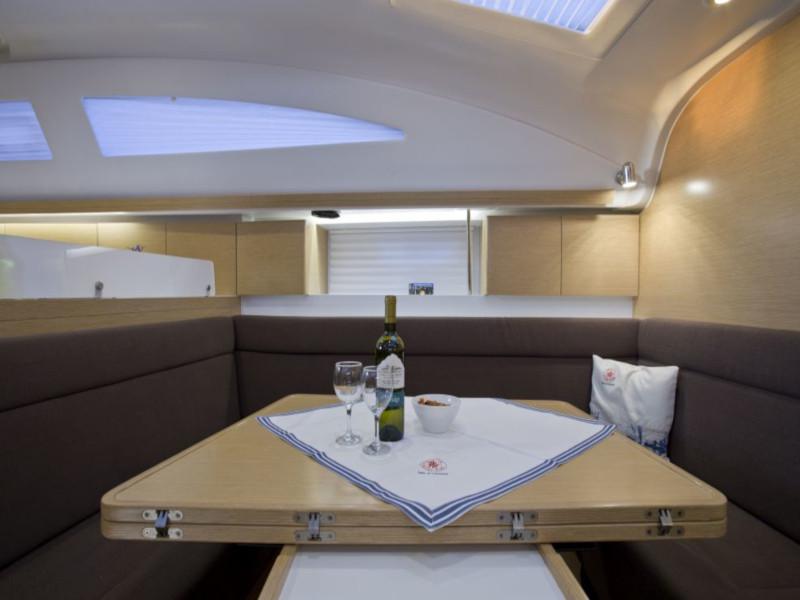 Book yachts online - sailboat - Elan Impression 45 - Caol Ila - rent