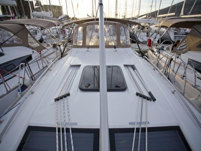 Book yachts online - sailboat - Elan Impression 45 - Caol Ila - rent