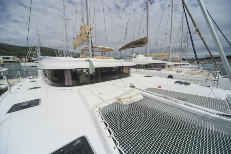Book yachts online - catamaran - Lagoon 42 - Discovery - rent
