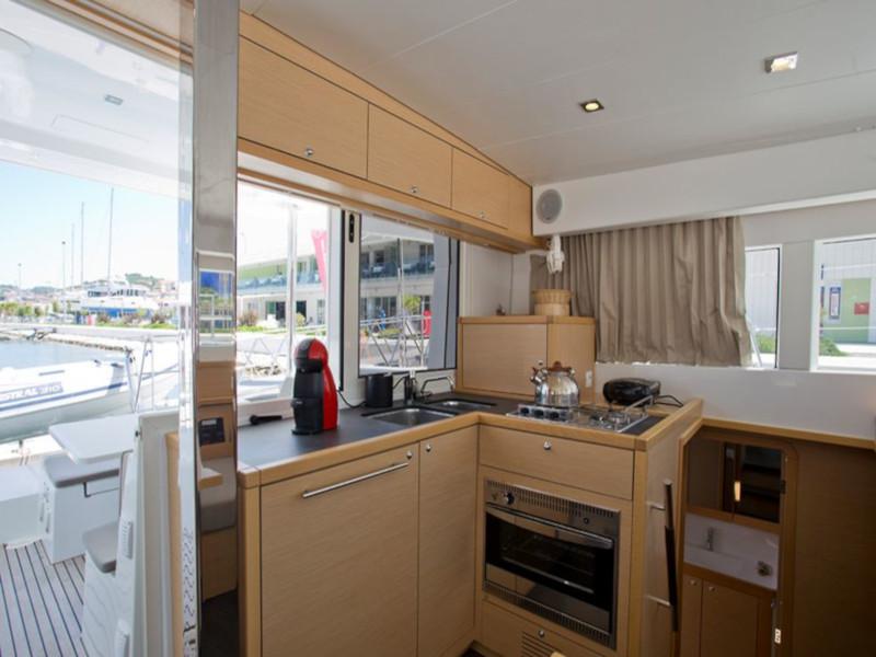 Book yachts online - catamaran - Lagoon 39 (Premium) - Weather Report - rent