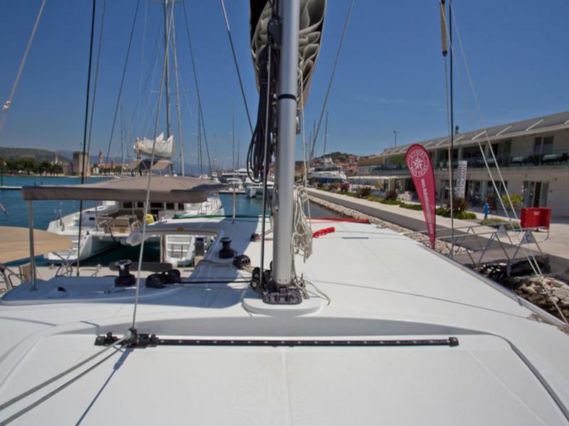Book yachts online - catamaran - Lagoon 39 (Premium) - Weather Report - rent