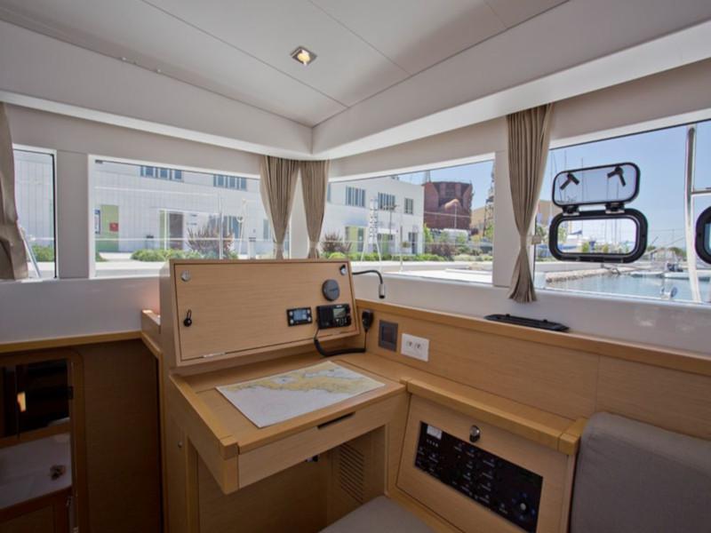 Book yachts online - catamaran - Lagoon 39 (Premium) - Weather Report - rent