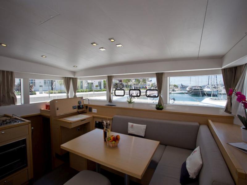 Book yachts online - catamaran - Lagoon 39 (Premium) - Weather Report - rent