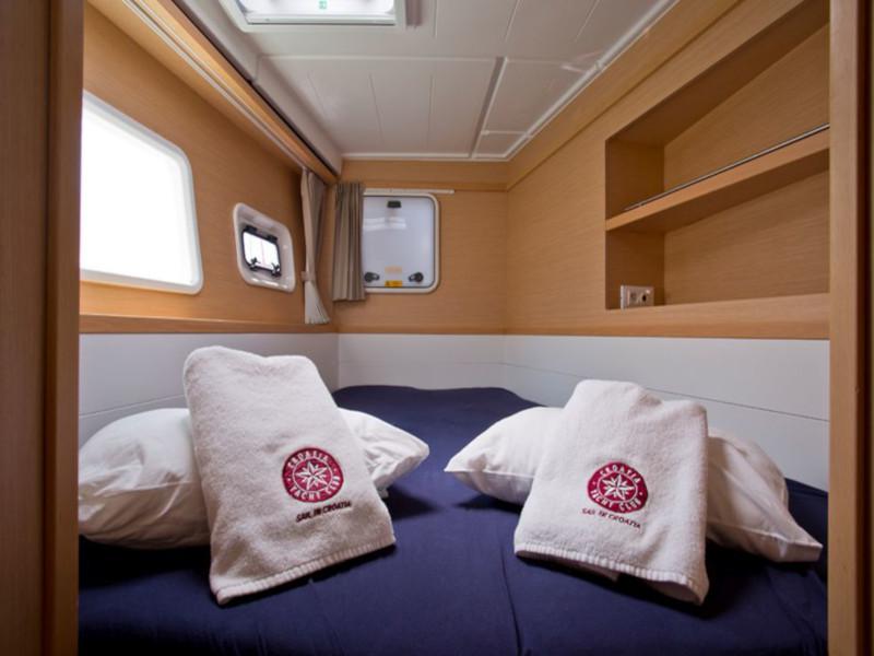 Book yachts online - catamaran - Lagoon 39 (Premium) - Weather Report - rent