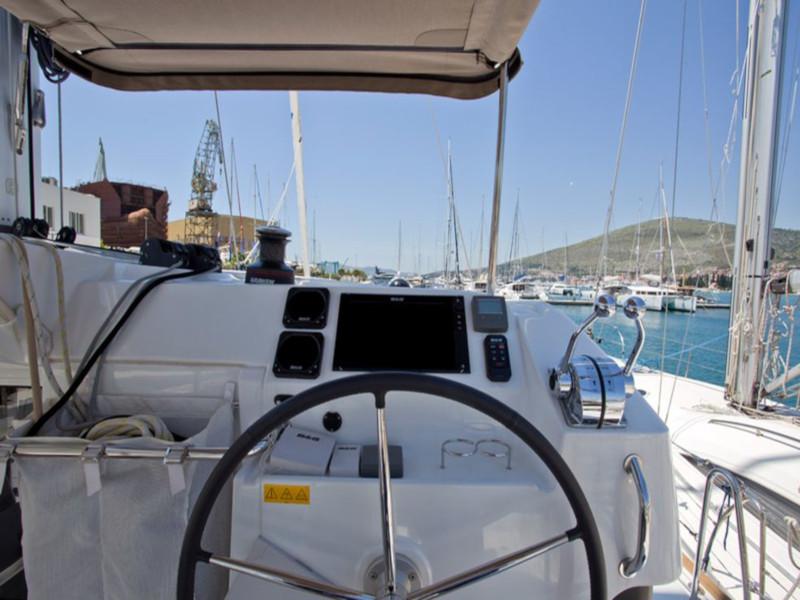 Book yachts online - catamaran - Lagoon 39 (Premium) - Weather Report - rent