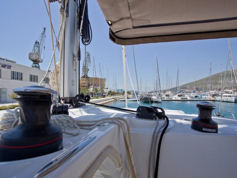 Book yachts online - catamaran - Lagoon 39 (Premium) - Weather Report - rent