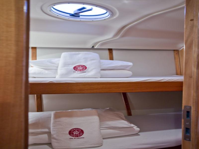 Book yachts online - sailboat - Elan 434 Impression - Didi - rent