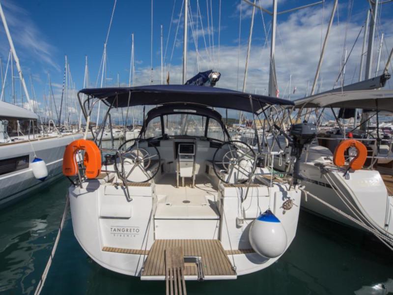 Book yachts online - sailboat - Sun Odyssey 439 - Tangreto - rent