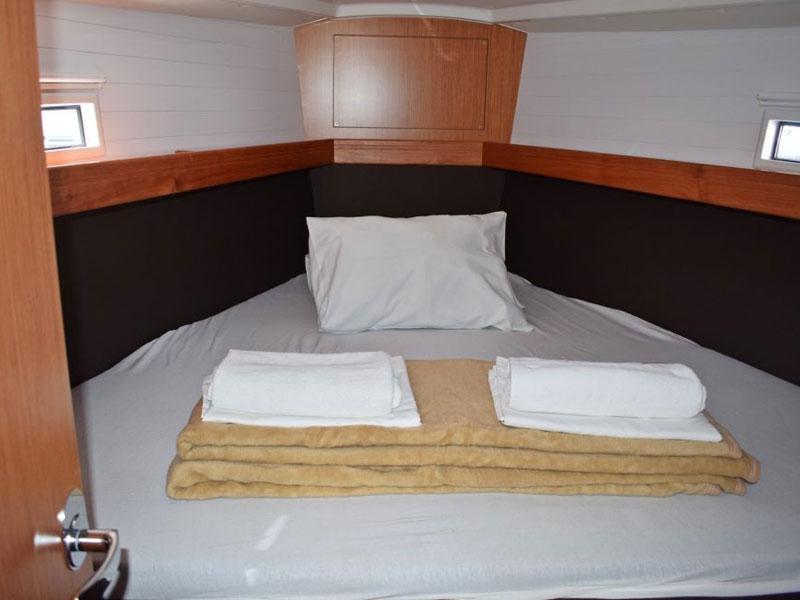 Book yachts online - sailboat - Bavaria Cruiser 37 - MAPALIMI - rent