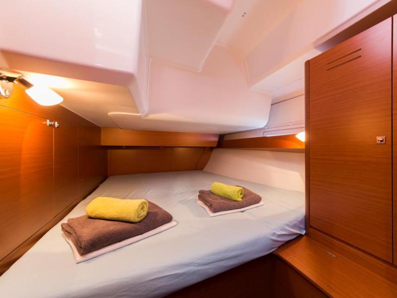 Book yachts online - sailboat - Dufour 460 Grand Large - Erasmus - rent