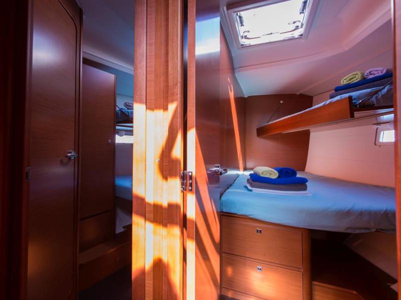 Book yachts online - sailboat - Dufour 460 Grand Large - Erasmus - rent