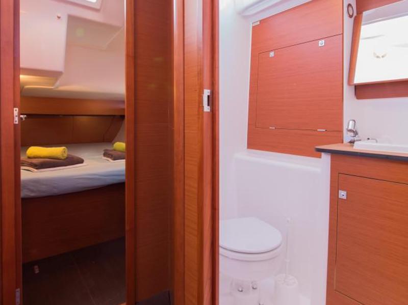 Book yachts online - sailboat - Dufour 460 Grand Large - Erasmus - rent