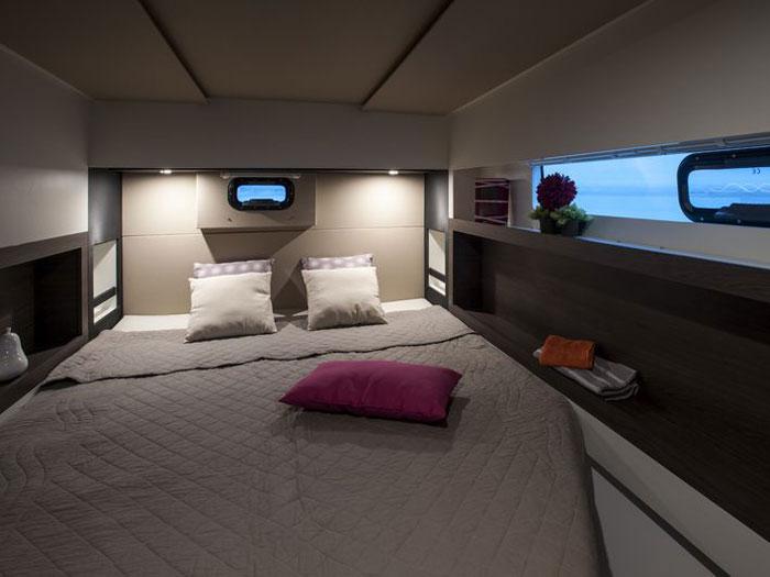 Book yachts online - catamaran - Nautitech Open 40 - Barry - rent