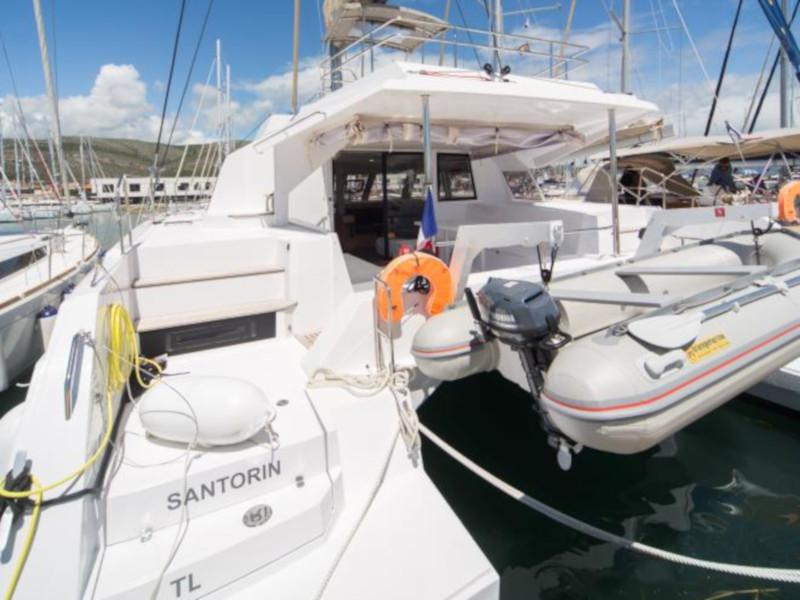 Book yachts online - catamaran - Nautitech 46 Fly - Santorin - rent