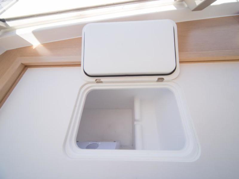 Book yachts online - catamaran - Nautitech 46 Fly - Santorin - rent