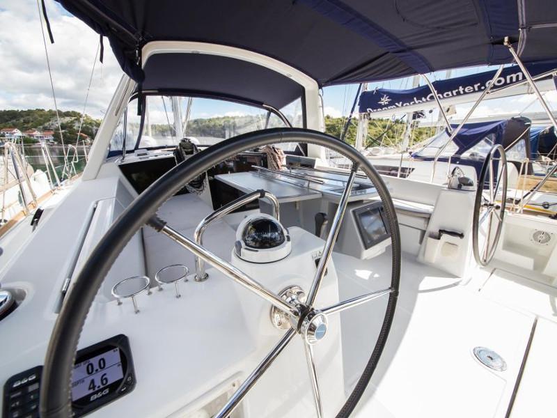 Book yachts online - sailboat - Oceanis 41 - Zlarin - rent