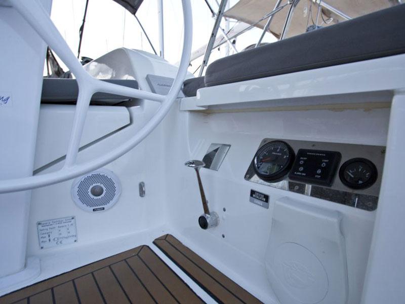Book yachts online - sailboat - Bavaria Cruiser 46 (9) - Grey Sky - rent