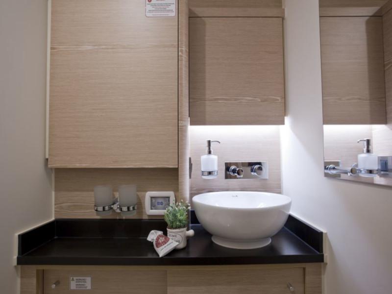 Book yachts online - sailboat - Hanse 588 - White Pearl - rent