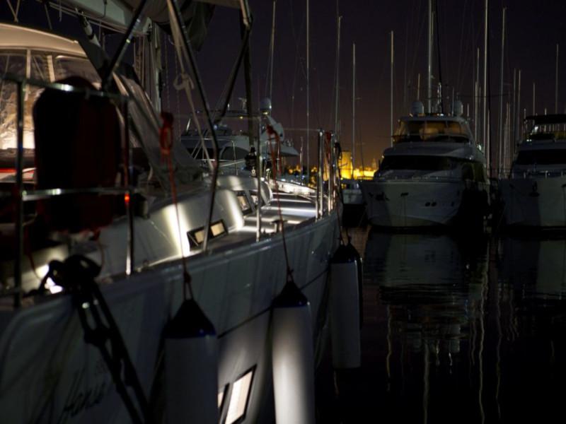 Book yachts online - sailboat - Hanse 588 - White Pearl - rent