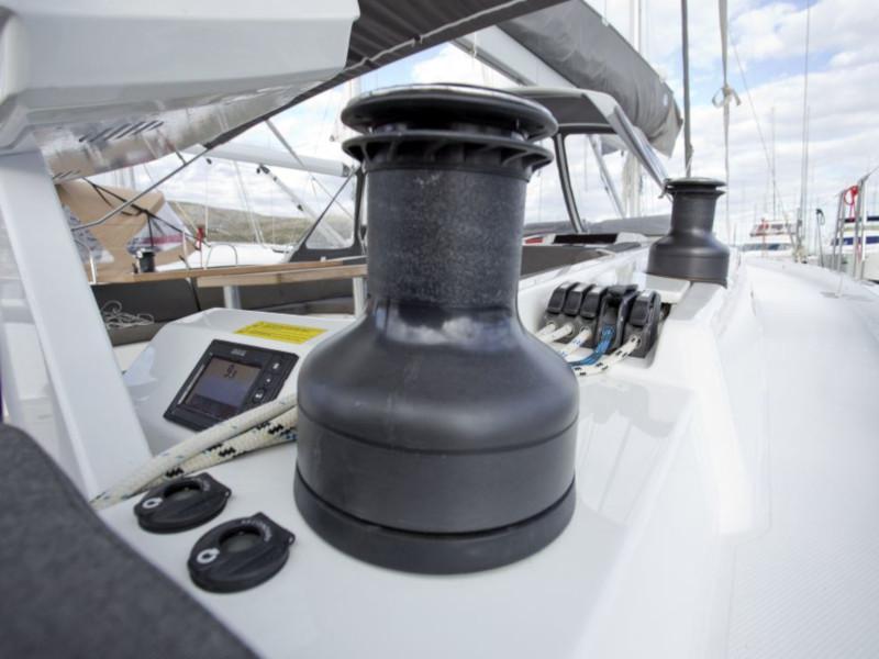 Book yachts online - sailboat - Hanse 588 - White Pearl - rent