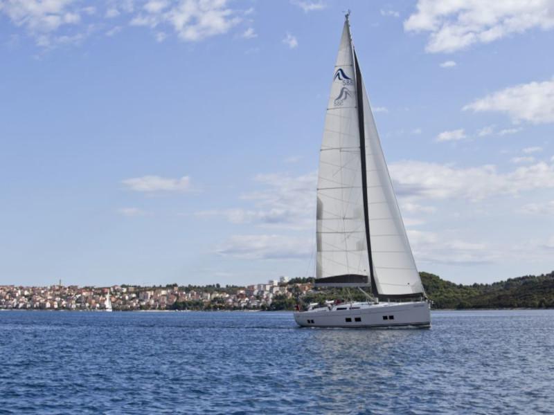 Book yachts online - sailboat - Hanse 588 - White Pearl - rent
