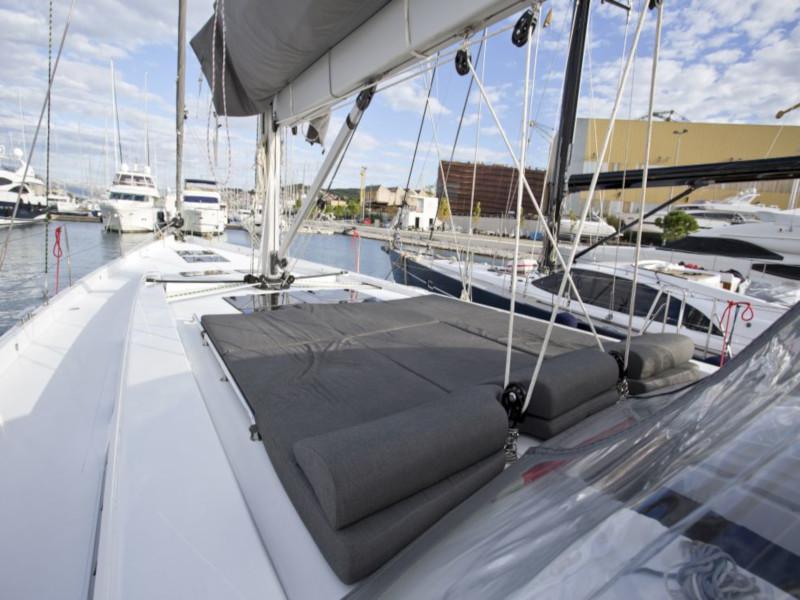 Book yachts online - sailboat - Hanse 588 - White Pearl - rent