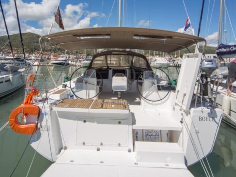 Book yachts online - sailboat - Dufour 460 Grand Large - Boece - rent