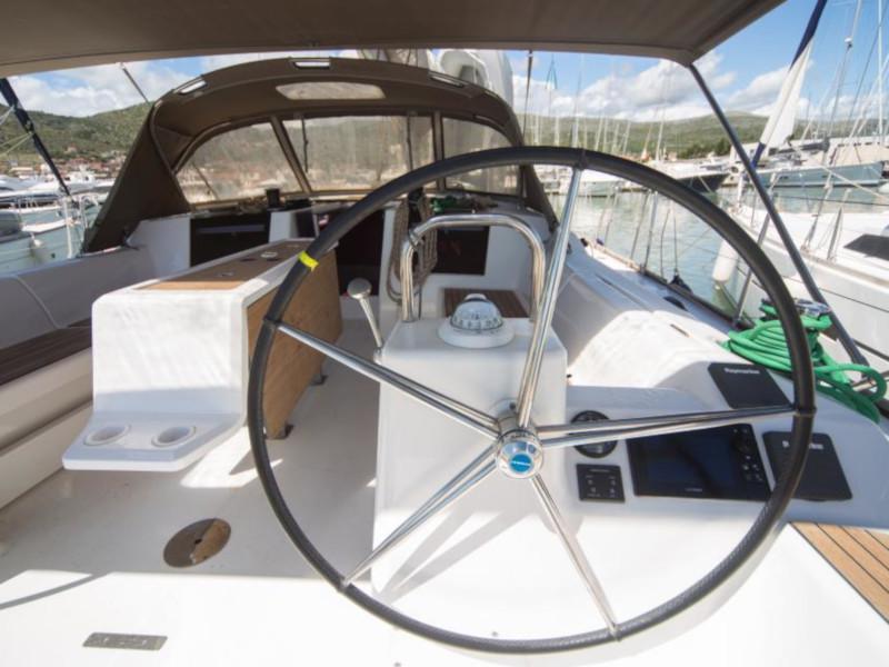 Book yachts online - sailboat - Dufour 460 Grand Large - Boece - rent