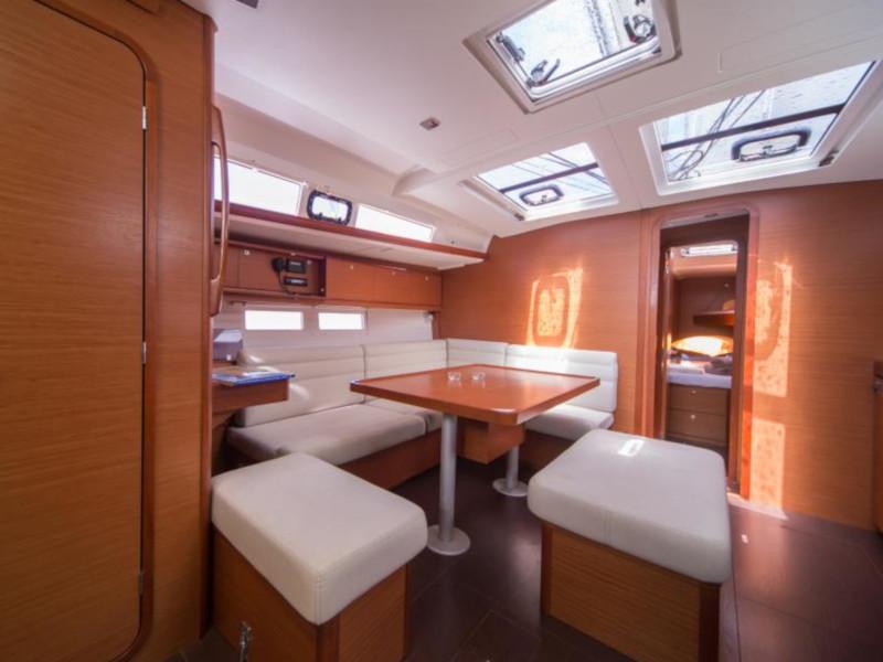 Book yachts online - sailboat - Dufour 460 Grand Large - Boece - rent
