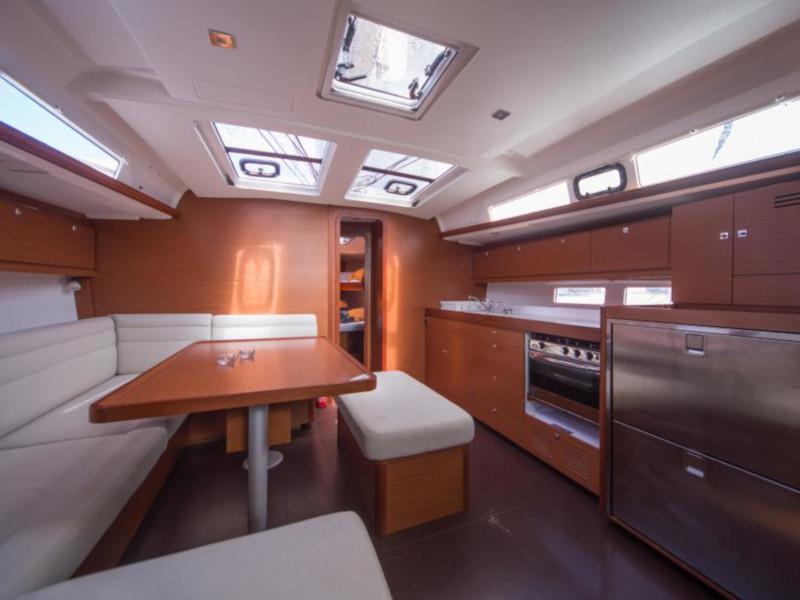 Book yachts online - sailboat - Dufour 460 Grand Large - Boece - rent