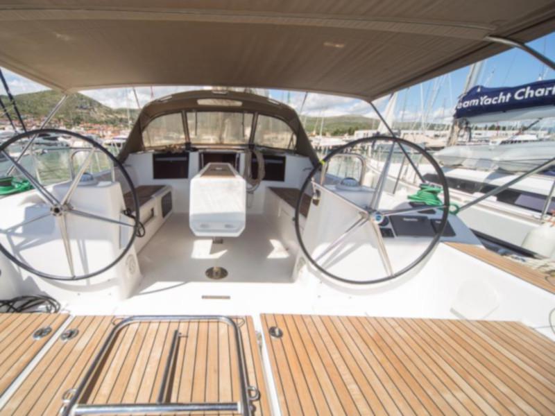 Book yachts online - sailboat - Dufour 460 Grand Large - Boece - rent
