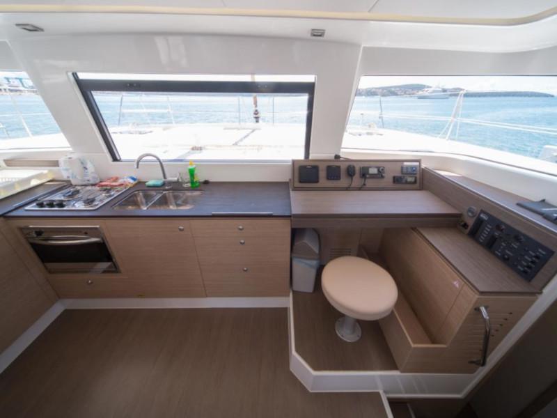 Book yachts online - catamaran - Bali 4.3 - Nougaro - rent