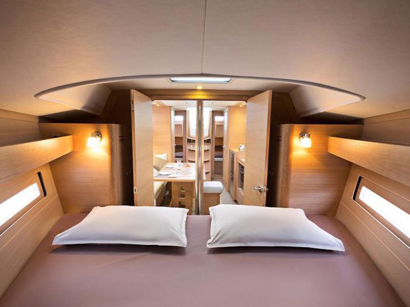 Book yachts online - sailboat - Dufour 382 Grand Large - Les Troyens - rent