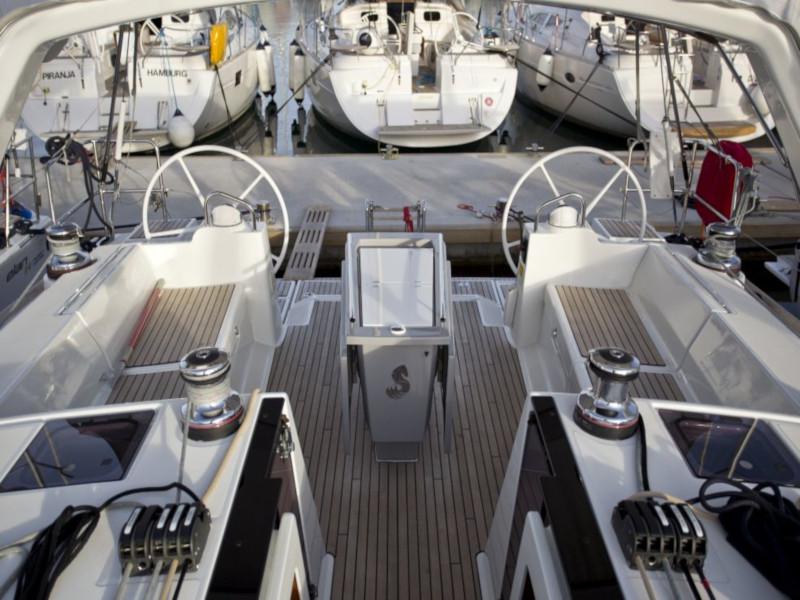 Book yachts online - sailboat - Oceanis 48 (10-4) - Lady Bug I - rent