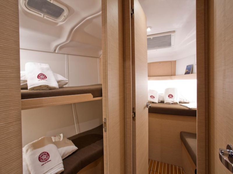 Book yachts online - sailboat - Elan Impression 45 - Maui - rent