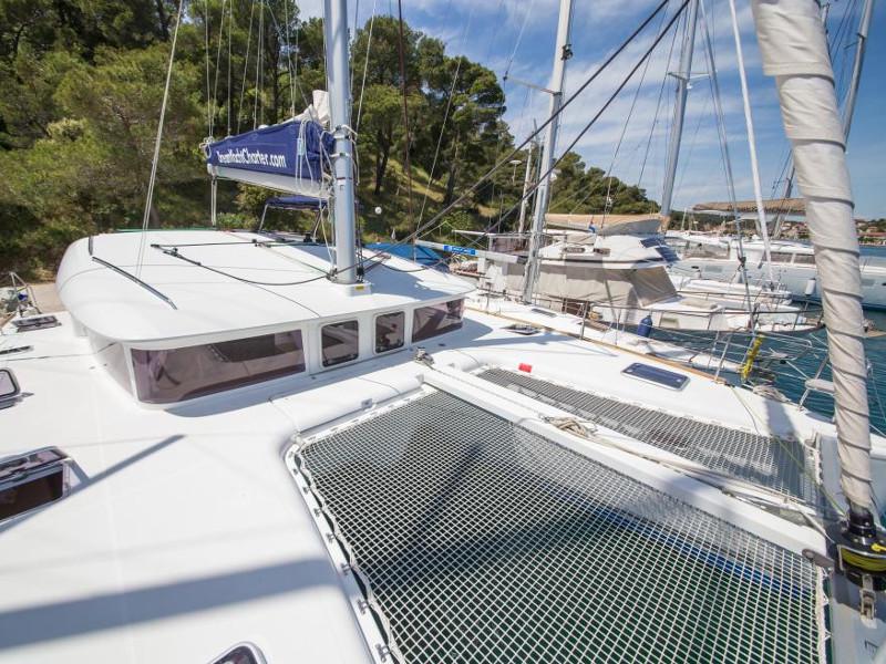 Book yachts online - catamaran - Lagoon 400 S2 - Rapala - rent
