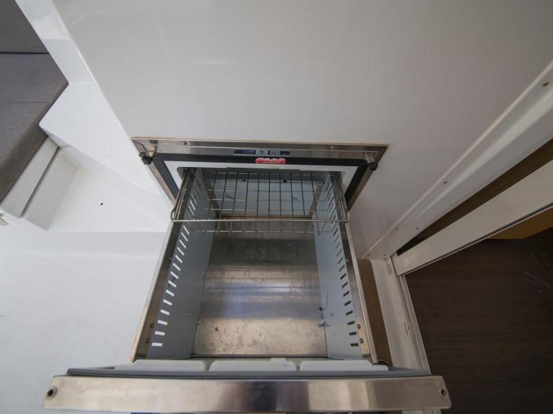 Book yachts online - catamaran - Lagoon 400 S2 - Rapala - rent