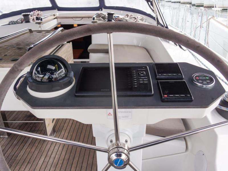 Book yachts online - sailboat - Bavaria Cruiser 56 - La Vestale - rent