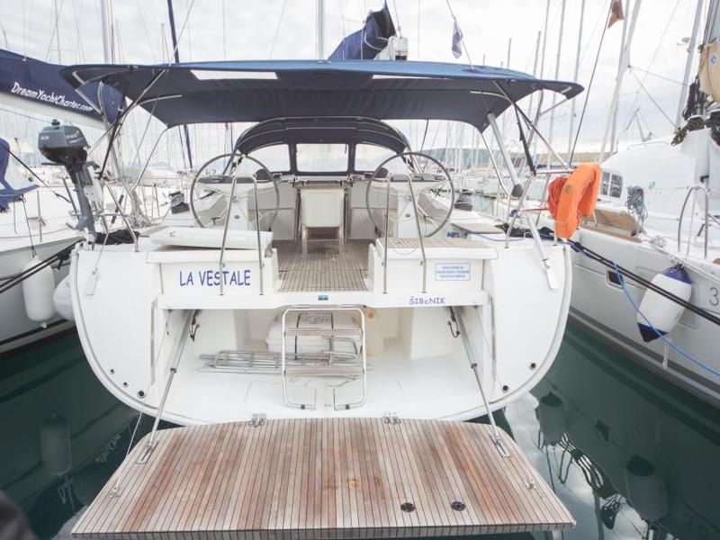 Book yachts online - sailboat - Bavaria Cruiser 56 - La Vestale - rent