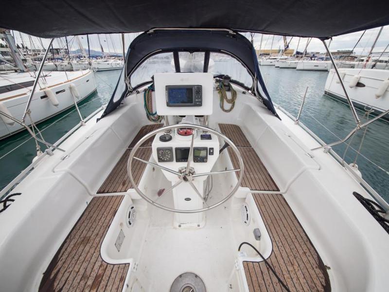 Book yachts online - sailboat - Harmony 47 - Sakatia - rent