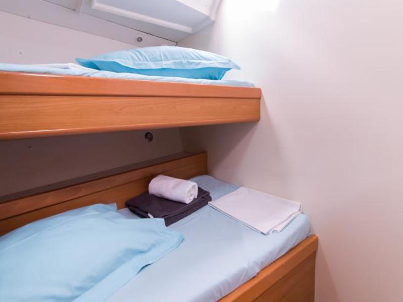 Book yachts online - sailboat - Harmony 47 - Sakatia - rent