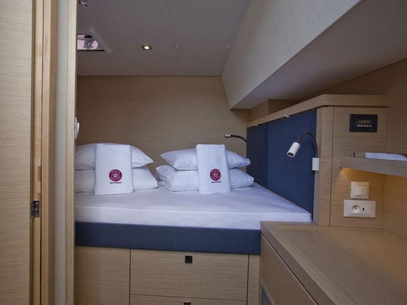 Book yachts online - catamaran - Saona 47 - Saga - rent