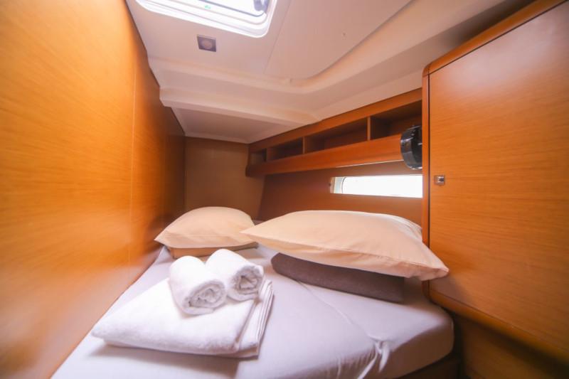 Book yachts online - sailboat - Sun Odyssey 469 - Pythagoras - rent