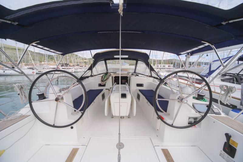 Book yachts online - sailboat - Sun Odyssey 469 - Pythagoras - rent
