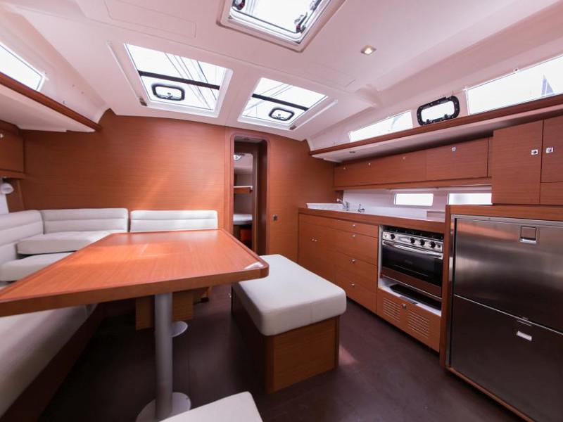 Book yachts online - sailboat - Dufour 460 Grand Large - Lucrece - rent