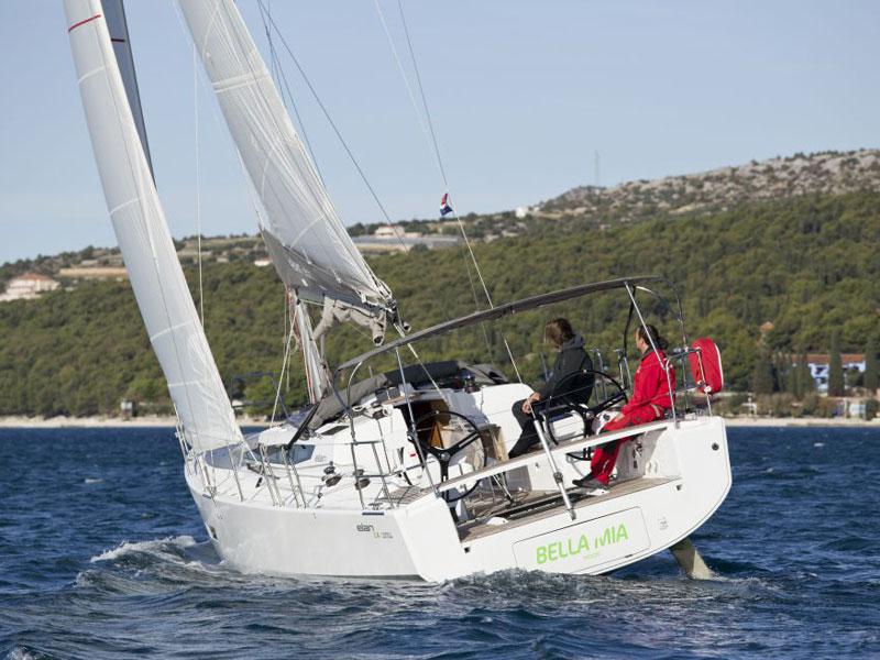 Book yachts online - sailboat - Elan E4 - Bella Mia - rent