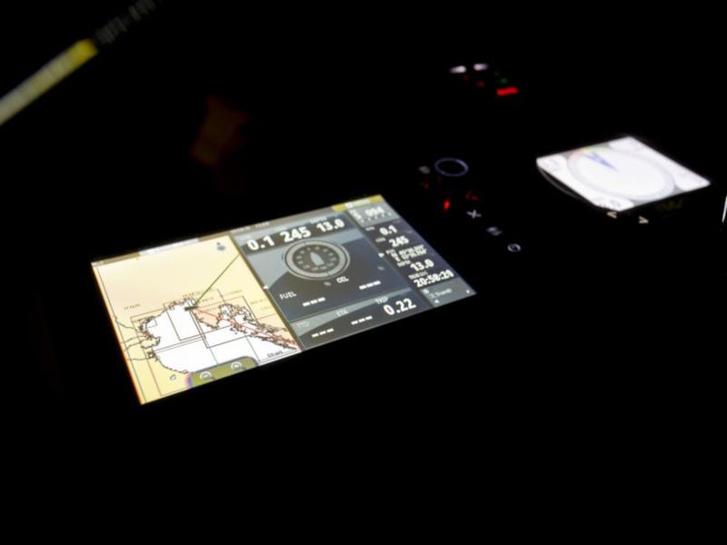 Book yachts online - sailboat - Elan Impression 45 - Skyfall - rent