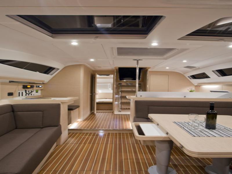 Book yachts online - sailboat - Elan Impression 45 - Skyfall - rent